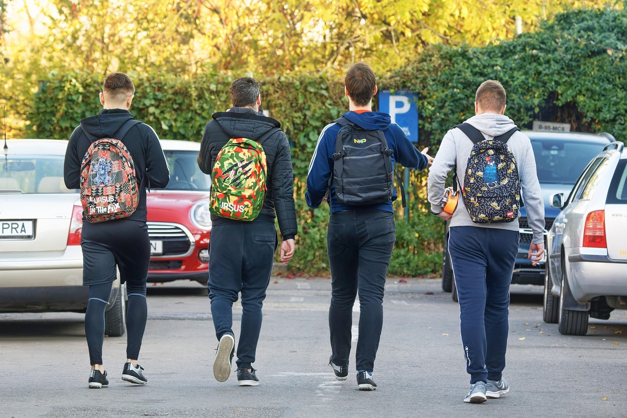 Choose the Right Backpack For Your Kids’ Spinal Health