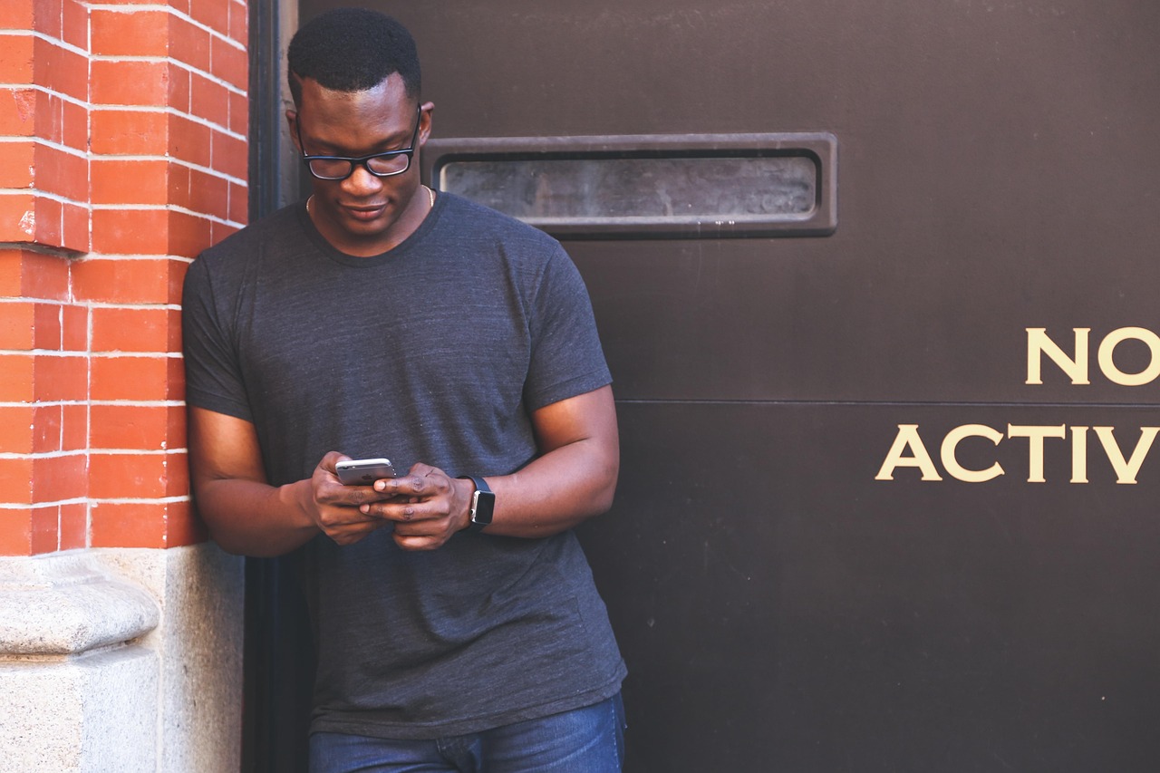 Overuse of Your Mobile Device Can Cause Neck Pain